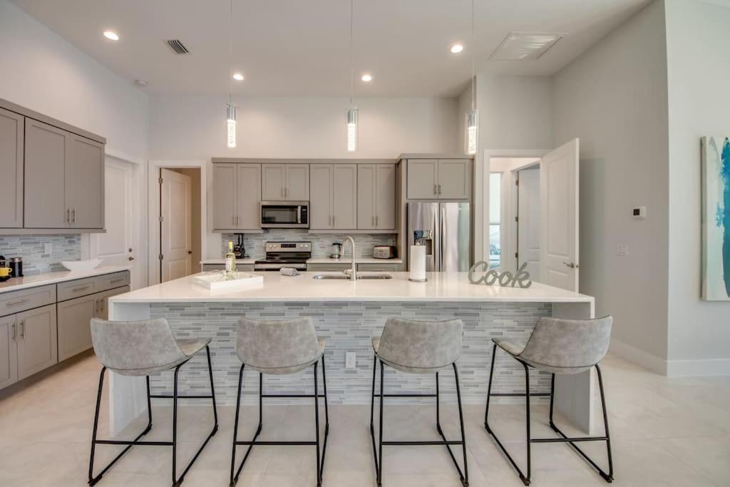 Villa Sensation By Coralvilla - New,Modern With Pool Cape Coral Exterior foto