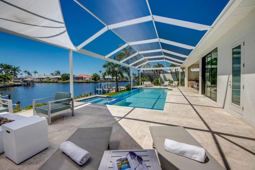 Villa Sensation By Coralvilla - New,Modern With Pool Cape Coral Exterior foto